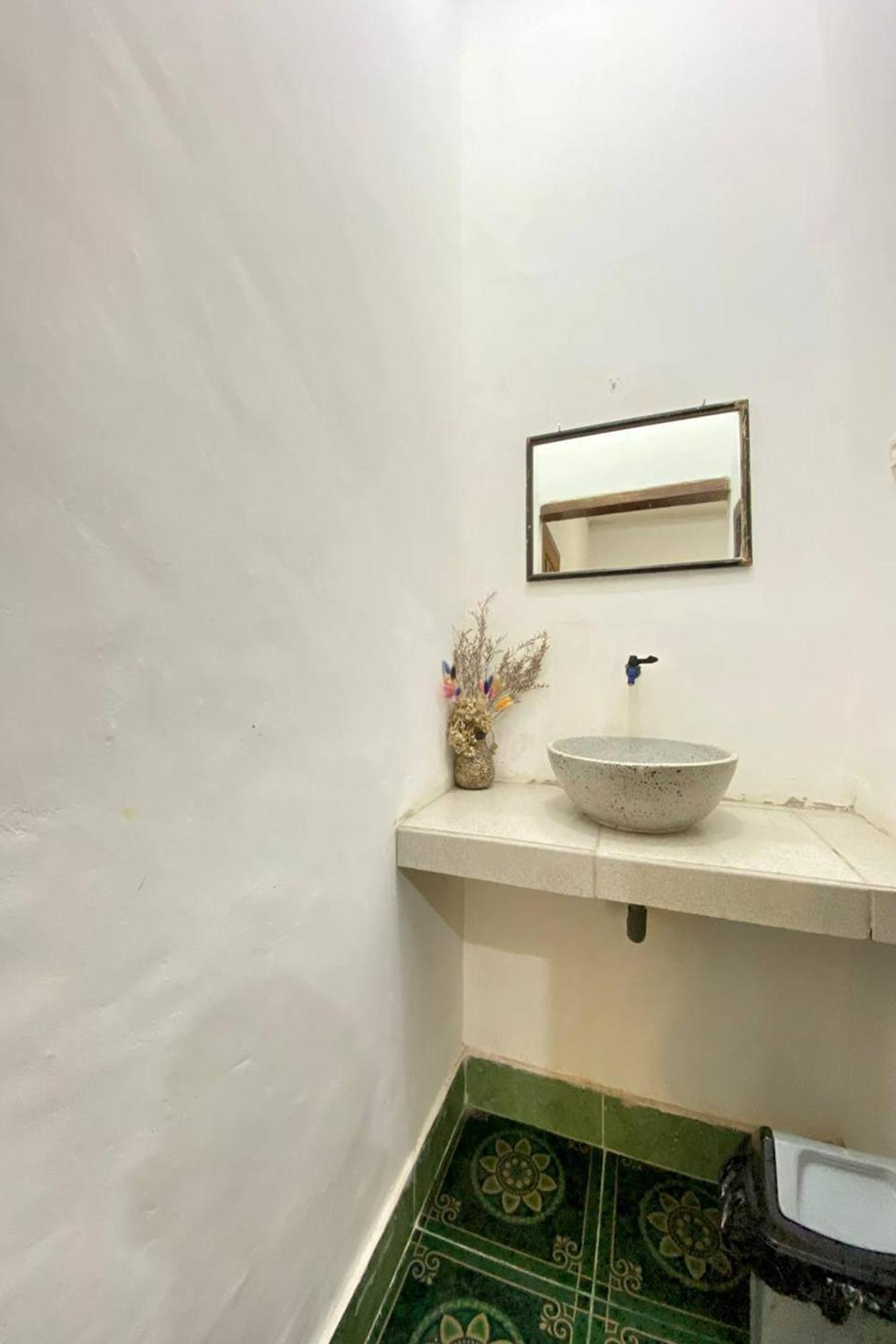 Duyung Rooms & Resto Gerupuk Bumbang Kültér fotó