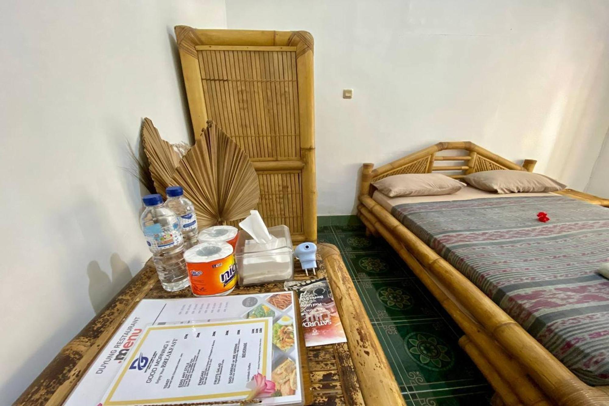 Duyung Rooms & Resto Gerupuk Bumbang Kültér fotó