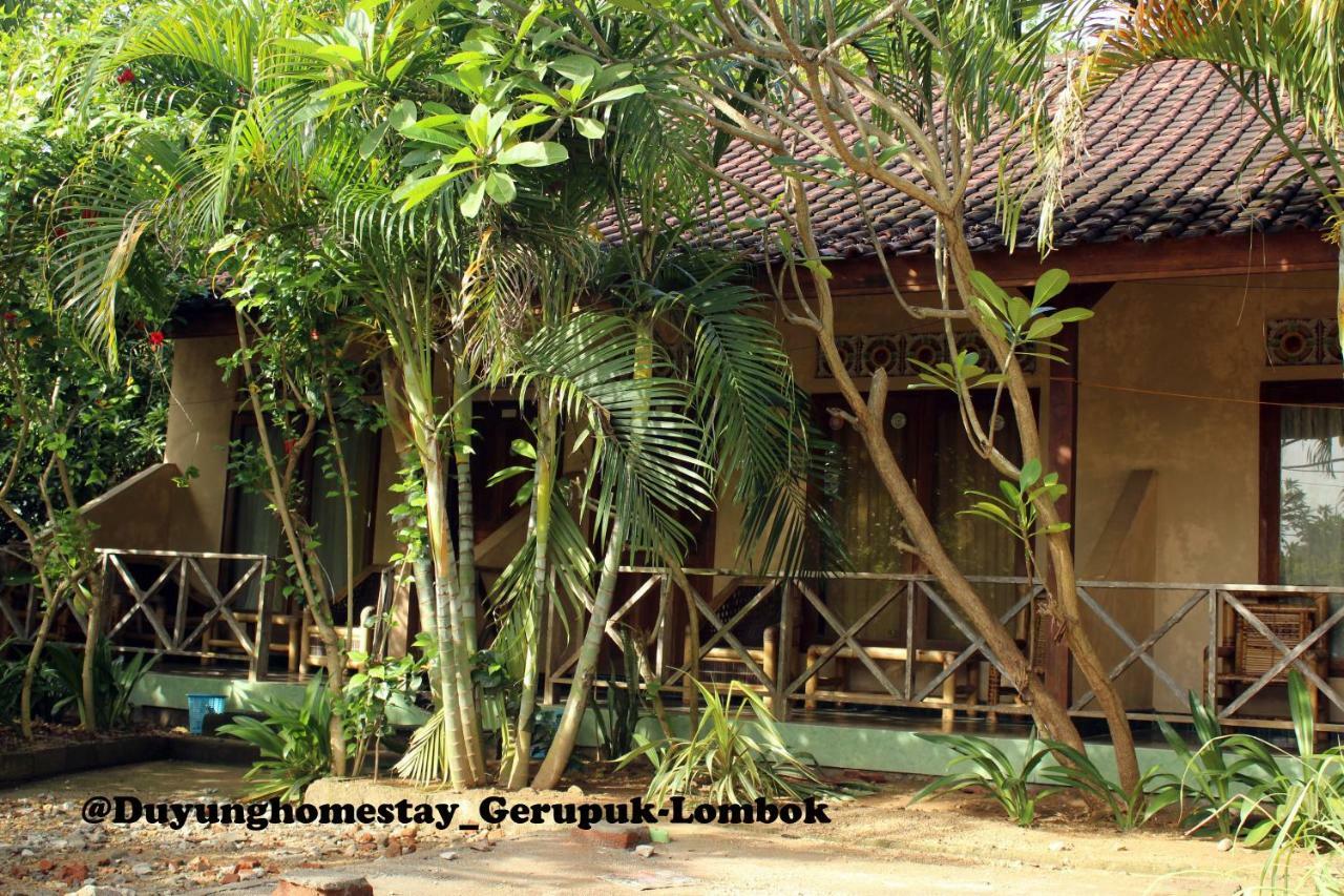 Duyung Rooms & Resto Gerupuk Bumbang Kültér fotó