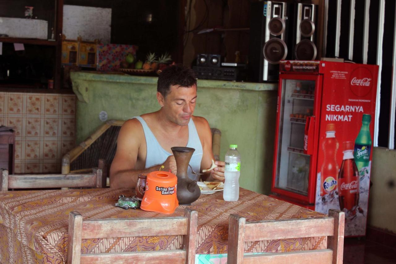 Duyung Rooms & Resto Gerupuk Bumbang Kültér fotó